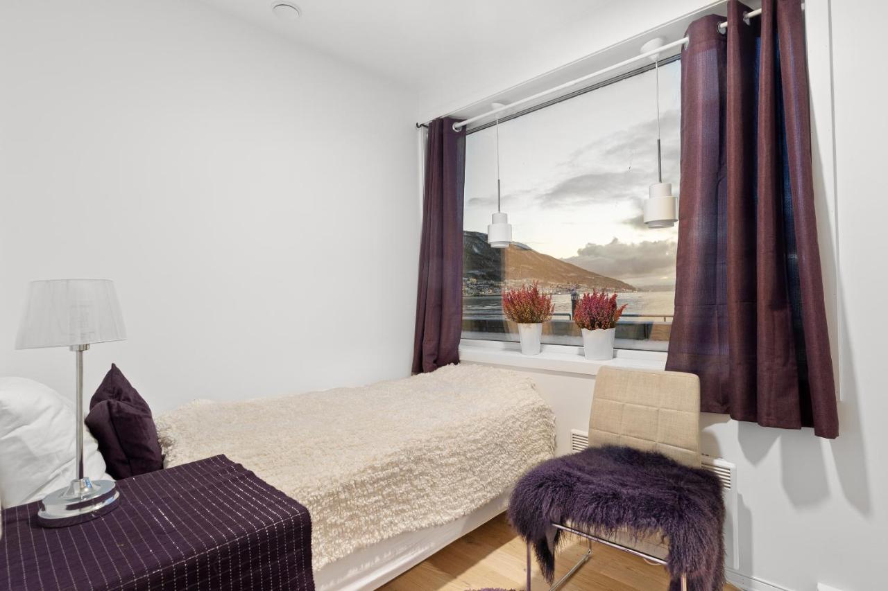 Skir 2 Bdr Corner View Apartement Tromsø Kültér fotó